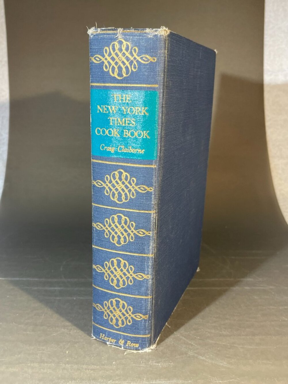 The New York Times Cook Craig Claiborne 1961 First Edition Harper & Row (2131)